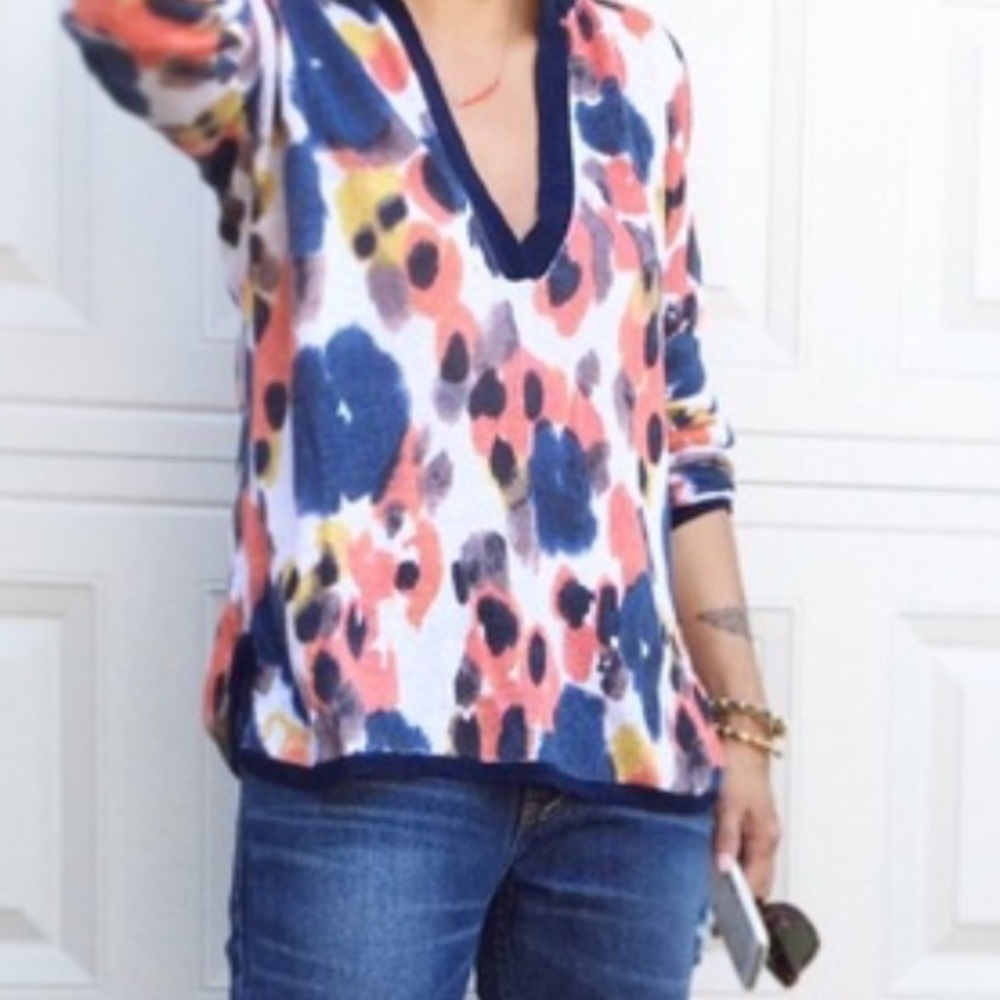 J. Crew multi colored  v neck linen sweater. xxs